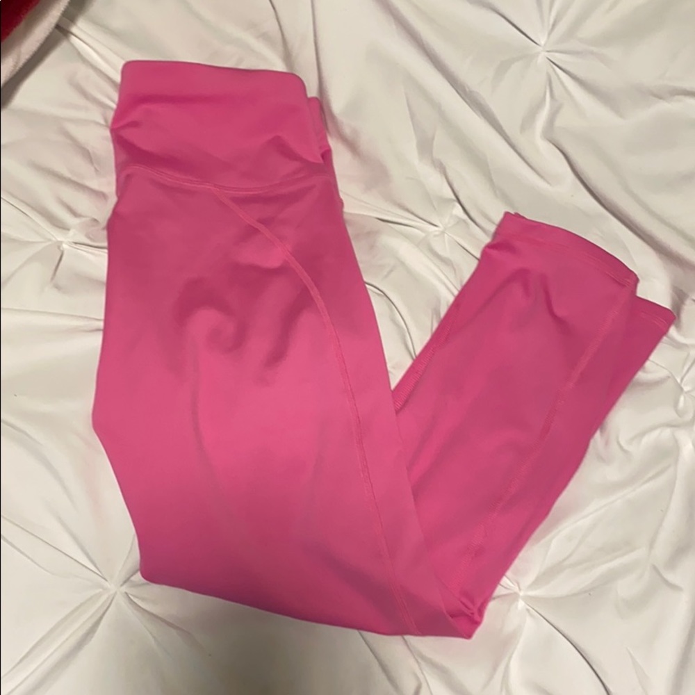 ♥️🆕 FABLETICS PINK LEGGINGS